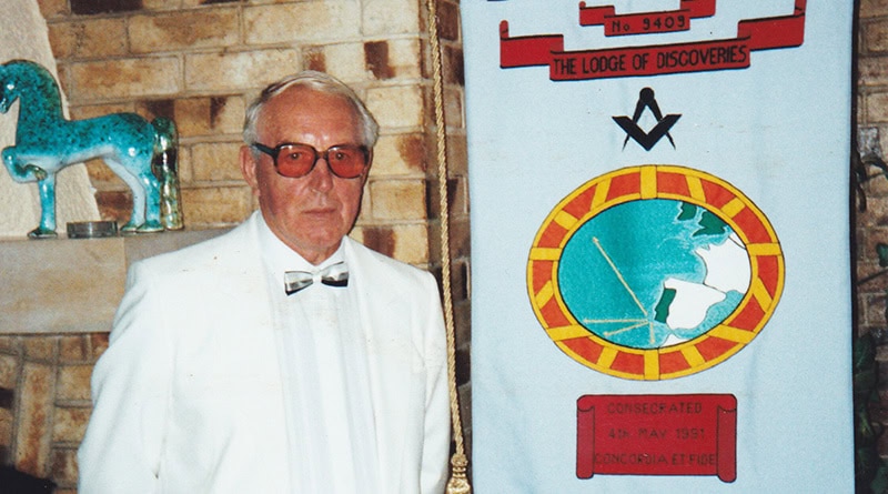 Ron Whiting - 1st Worshipful Master of The Lodge of Discoveries nº 9409